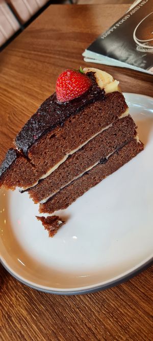 Cake at Happy Food and Health  in Rotterdam