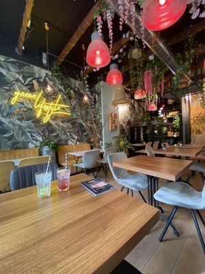 Room  at Happy Food and Health  in Rotterdam