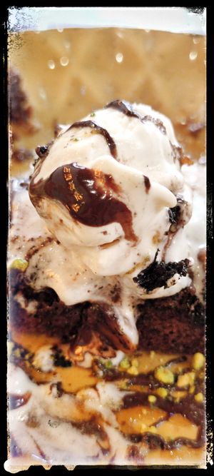 mrs brownie & mr ice... at Happy Food and Health  in Rotterdam