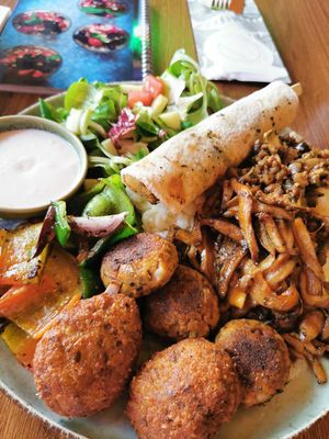 Mix Grill Plate at Happy Food and Health  in Rotterdam