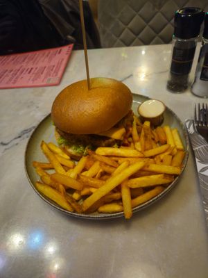 Amazing burger at Happy Food and Health  in Rotterdam