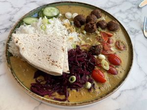 Thai Curry with Falaffel   at Happy Food and Health  in Rotterdam