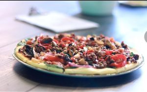 The vegan & glutenfree pizza "succulente"... at Happy Food and Health  in Rotterdam