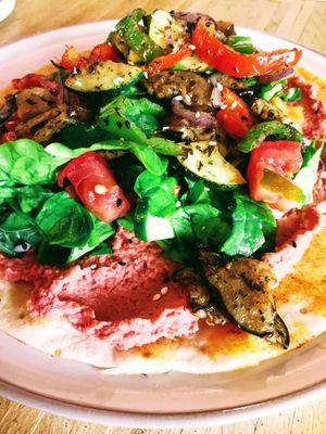 Open wrap with pink hummus and grilled veggies. Wowowowow at Happy Food and Health  in Rotterdam