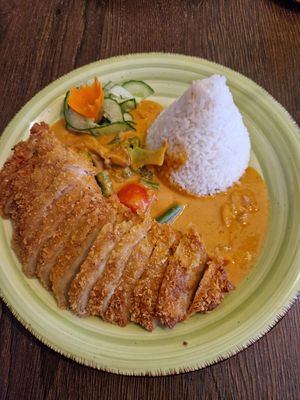 Vegane Ente mit Erdnusssoße at Chay Viet Tadilen Restaurant in Wurzburg