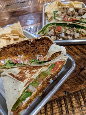 OG and Cali Chicken at Leguminati Vegan Eatery in Orlando