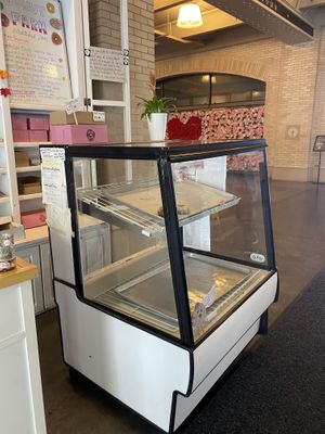 Minimal Donuts Left 🥲  at Donut Farm in San Francisco