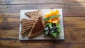 Toasts with vegan cheese at Faine in Brno