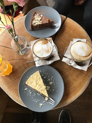 Almond cappuccino and vegan cakes at Strh Cafe & Gallery in Zakopane