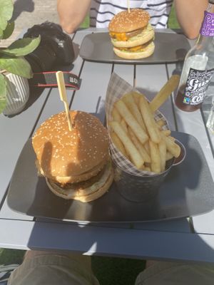 Big Mac style picture at The Sinful Vegan in Jersey