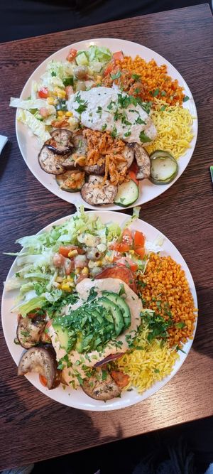 Avocado sweet potato plate and vegan plate at Veggie Liebe in Freiburg