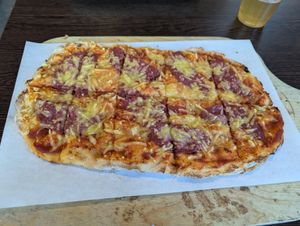 Pinsa at Veggie Liebe in Freiburg