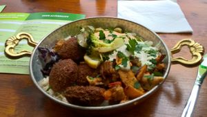 Falafelteller at Veggie Liebe in Freiburg