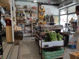 Legumes frescos e biológicos at Macaroca in Porto