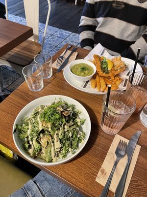 Main : tofush & chips 12/10 and a salad   at Unity Diner in East London