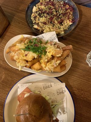 Chicken Burger, Truffle and Cheese loaded fries (must try 😍🤤) and the Lobster Mac and Cheese   at Unity Diner in East London