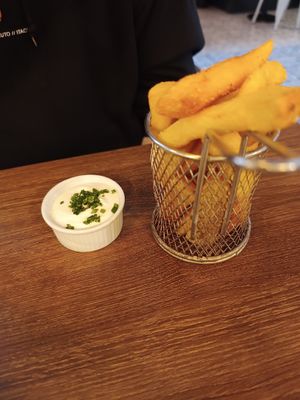 Chips and garlic aioli at Unity Diner in East London
