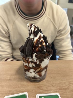 oreo sundaee  at Unity Diner in East London