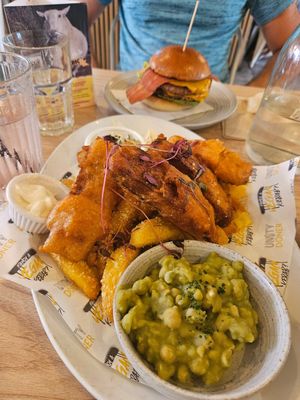 Tofish & chips and the BBQ burger at Unity Diner in East London