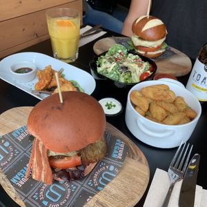 Would die for their Cesar salad and garlic mayo  at Unity Diner in East London