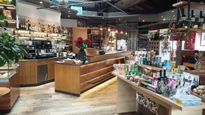  at Steiner's Cafe Restaurant Weinbar in Pinsdorf