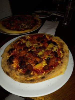Vegan pizzas, one with all the veggies, other with Jackfruit, Pineapple, mushrooms & olives. #Veganuary at Pizza Punks in Newcastle Upon Tyne