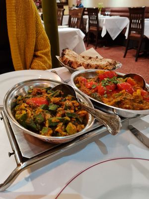 Okra in tomatoe sauce and vegetable curry at The Rajah in Inverness