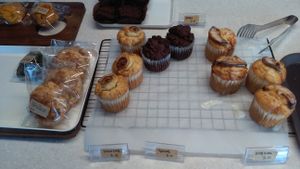 baked goods by the counter at Alfreebe - 알프리베 in Goyang