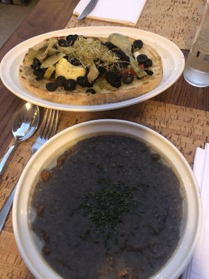 Bruschetta and mushroom soup (both vegan) at Groppo in Zadar