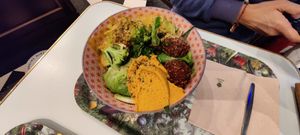 DIY bowl 1 at Le Botaniste - Schuman in Brussels