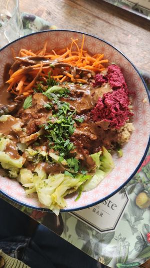 Diy bowl at Le Botaniste - Schuman in Brussels