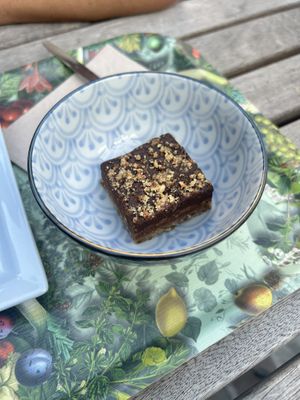 Salted caramel slice  at Le Botaniste - Schuman in Brussels