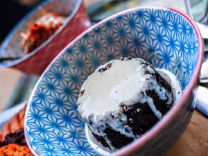 Omega 3 Brownie at Le Botaniste - Schuman in Brussels