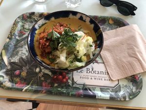 Tibetan mama at Le Botaniste - Schuman in Brussels