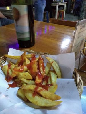 Average chips at Maya Burger Queen in Pai