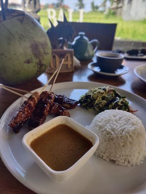 Vegan Satay at Pissari Bali Cafe in Ubud