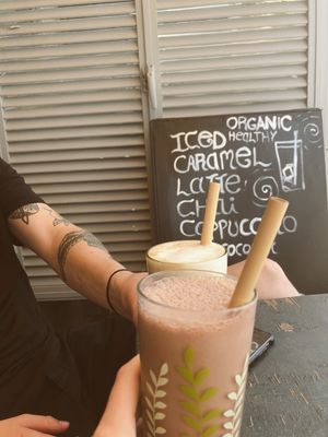 Iced latte drinks with plant milks at Coffee Circus in Bugibba