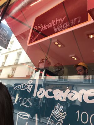 Owner is OG at VeganBioBurger in Paris