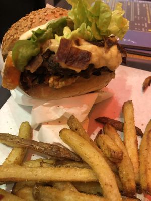 The decadent  at VeganBioBurger in Paris