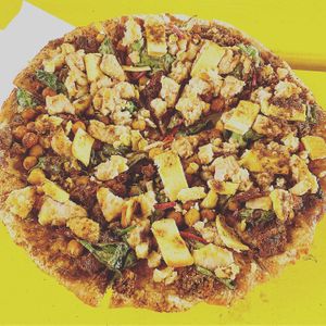 Gourmet pizza at Lion's Share Cafe in Bridgetown