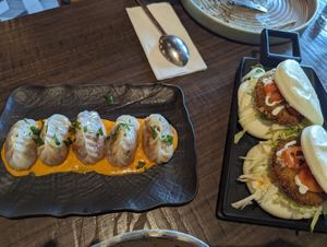 Thai dimsum and tofu bao with lettuce at Tum Tum Asia in Dubai