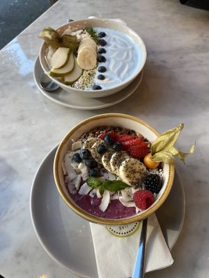 Vegane Blue Ocean Bowl & vegane Açai Bowl at Claus Eismanufaktur & Deli in Karlsruhe