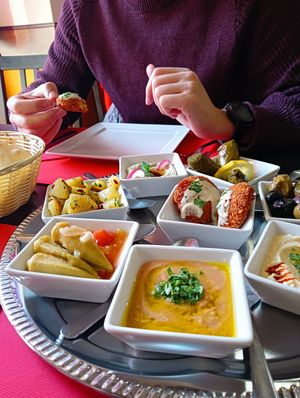 Antipasti meze at Middle East in Como