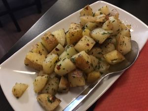 Batata harra ( spicy!) at Middle East in Como