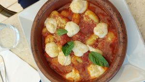 Gnocchi with vegan cheese at Bahía Verde in Tenerife