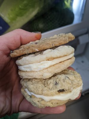  at Umami Gorilla in Wilkes-barre