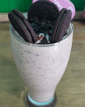 Oreo Dream Milkshake 100% vegan  at Umami Gorilla in Wilkes-barre