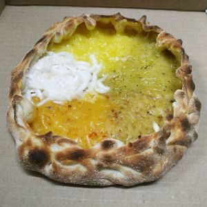 Testing a new vegan cheese in SLICE pizza.
Тестируем новый веганский сыр в СЛАЙС пицце. at The Slice Pizza in Moscow