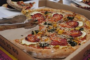 Веганская пицца с колбасой и цукини) at The Slice Pizza in Moscow