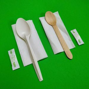 Какую же ложечку выбрать: из кукурузного крахмала или из дерева?
Which spoon to choose: corn starch or wood? at The Slice Pizza in Moscow